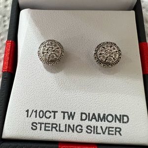 1/10 Ct Diamond earrings.